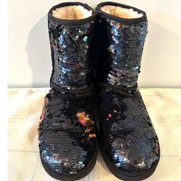 UGG Classic Short Comsos Sequin Boots - Size 8 - Picture 6 of 7